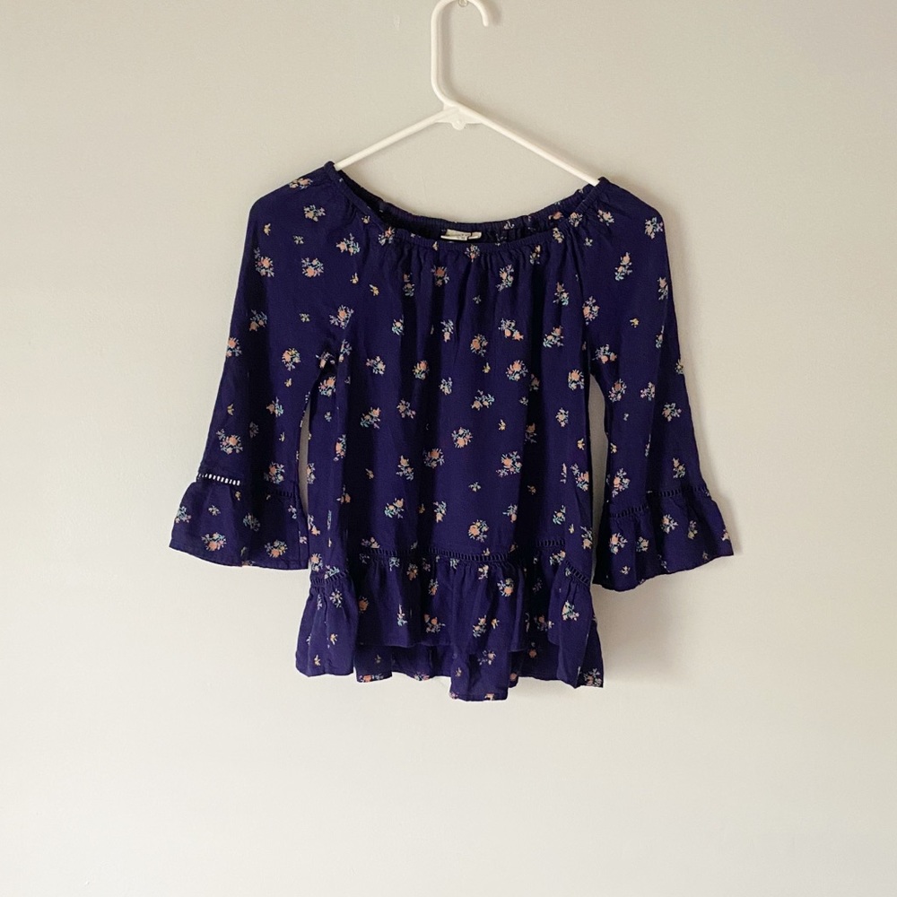 Mudd Girl Navy Floral On/Off The Shoulder Blouse